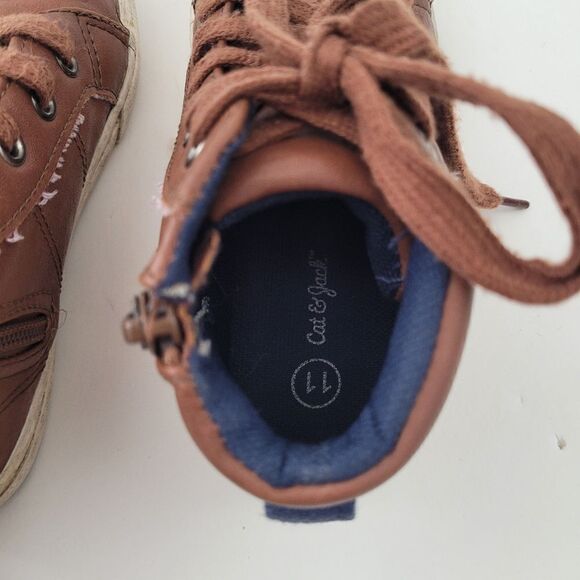 CAT & JACK toddler boys faux leather boot - Picture 4 of 6